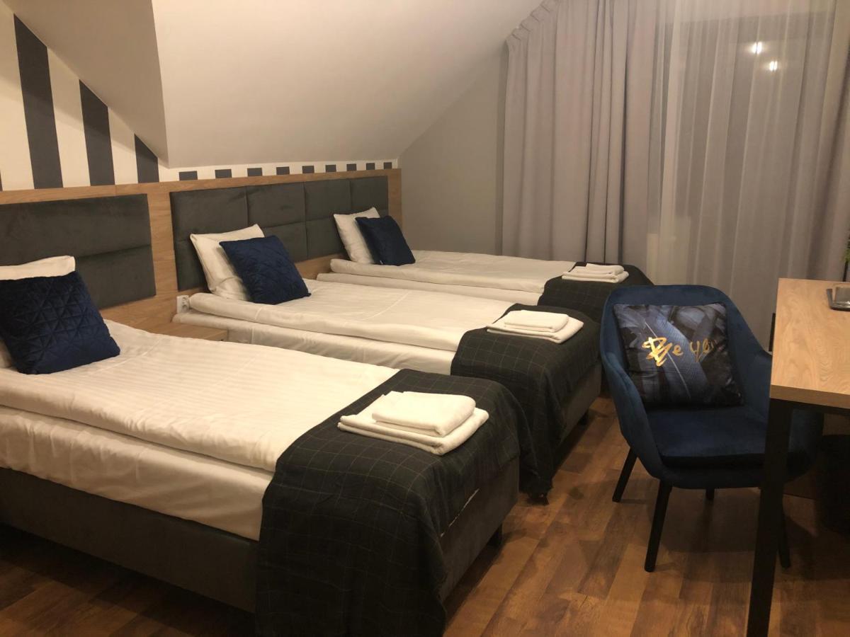 Zlote Gory - Czarna Gora Bed and Breakfast Siena Buitenkant foto