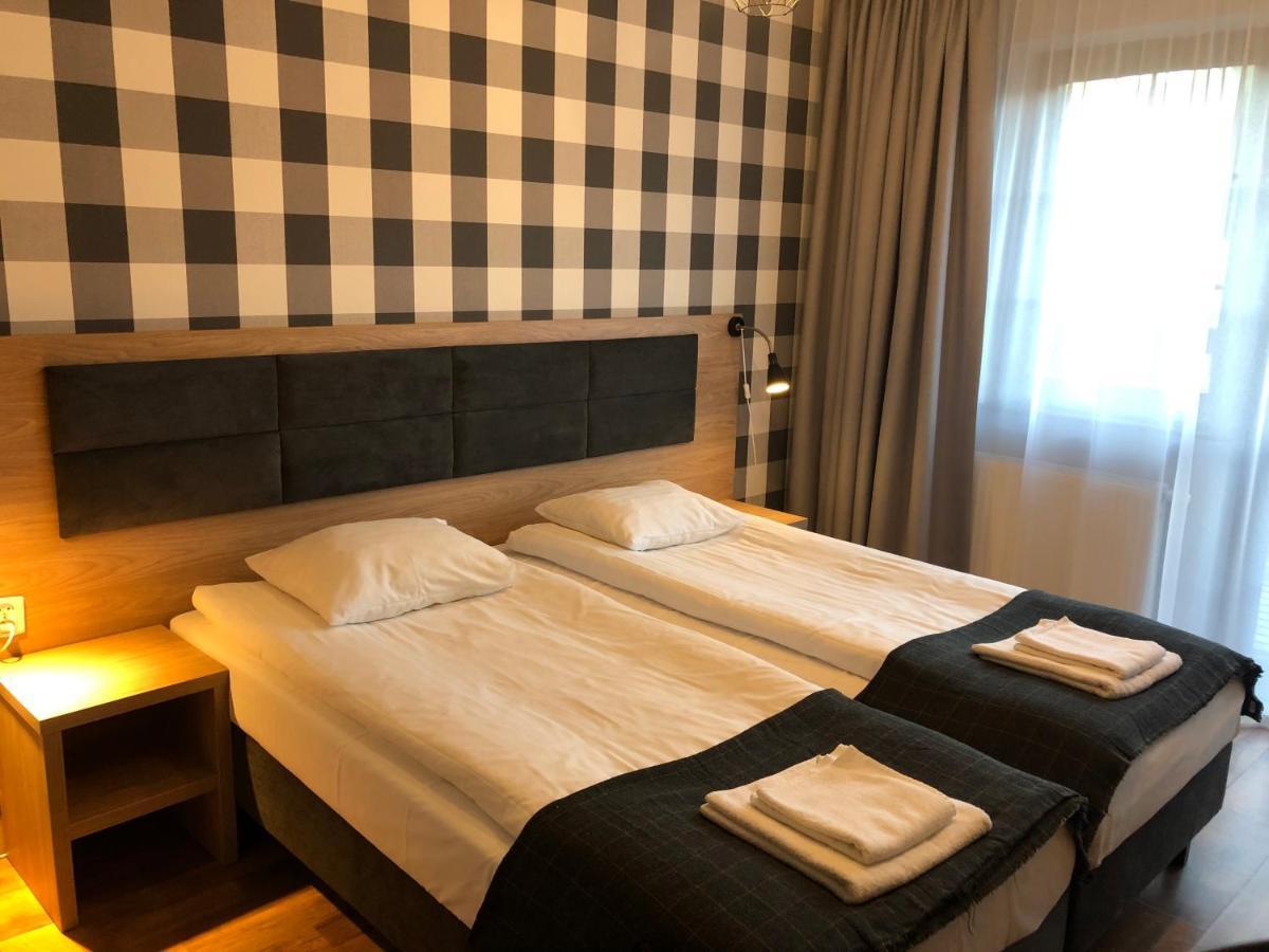 Zlote Gory - Czarna Gora Bed and Breakfast Siena Buitenkant foto