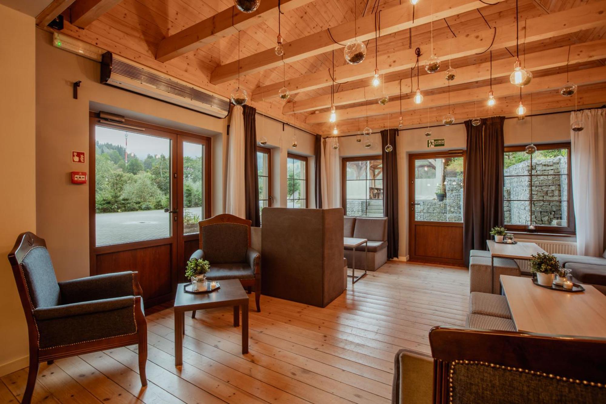 Zlote Gory - Czarna Gora Bed and Breakfast Siena Buitenkant foto