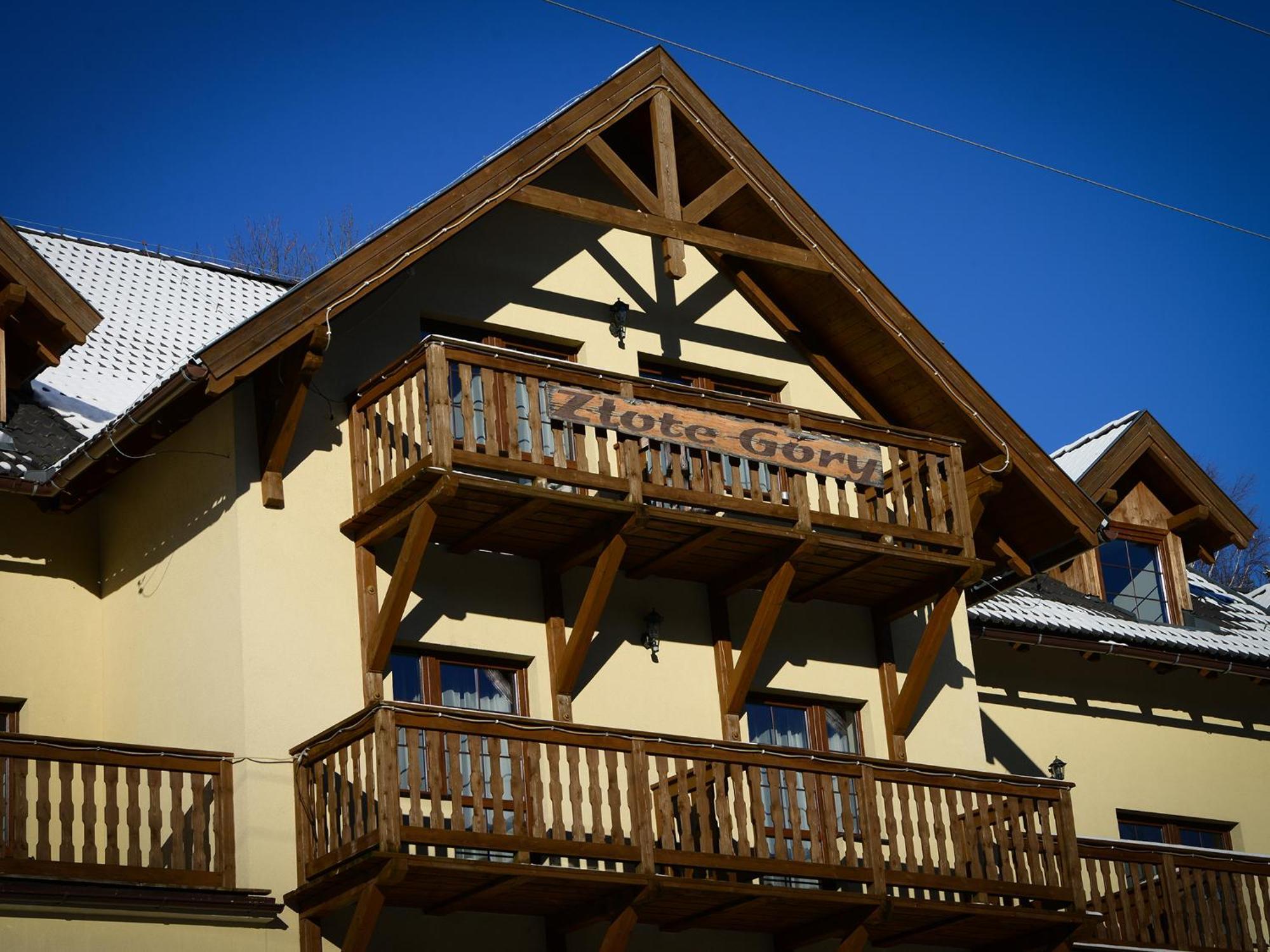 Zlote Gory - Czarna Gora Bed and Breakfast Siena Buitenkant foto